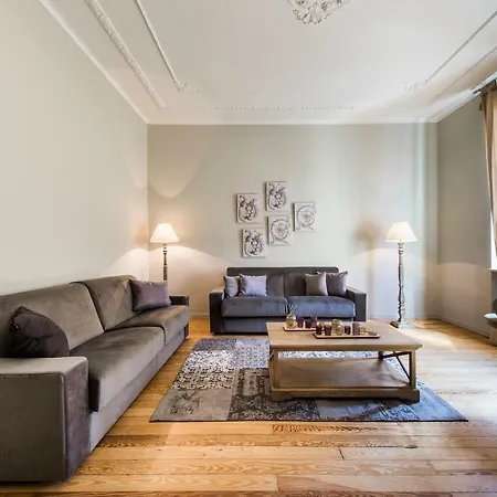 Apartamento Design Italiano Con Vista Sul Corso Cuneo